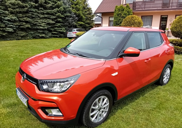 SsangYong Tivoli cena 52900 przebieg: 71000, rok produkcji 2019 z Częstochowa małe 379